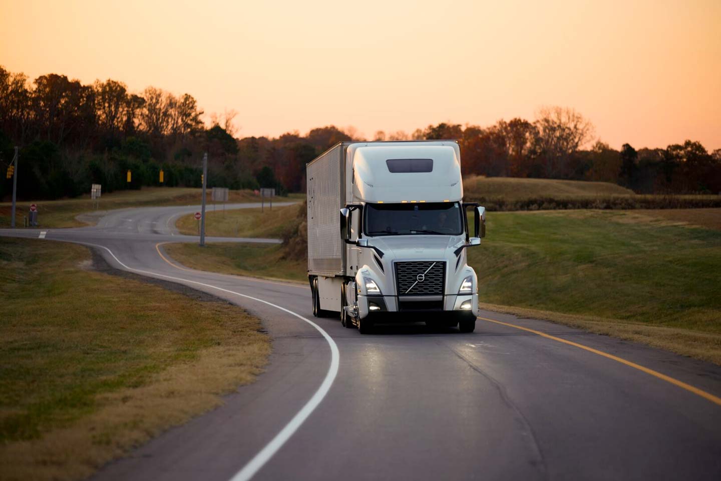 mcm section179 inpost2 volvo vnl 1